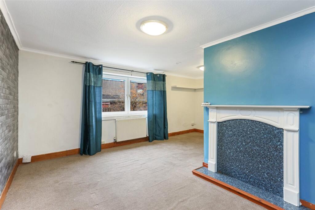 House in Cumbernauld, Carbrain - View 3