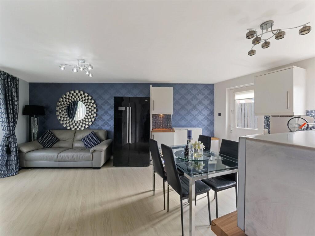 House in Cambuslang, Newton Farm, Newton - View 4
