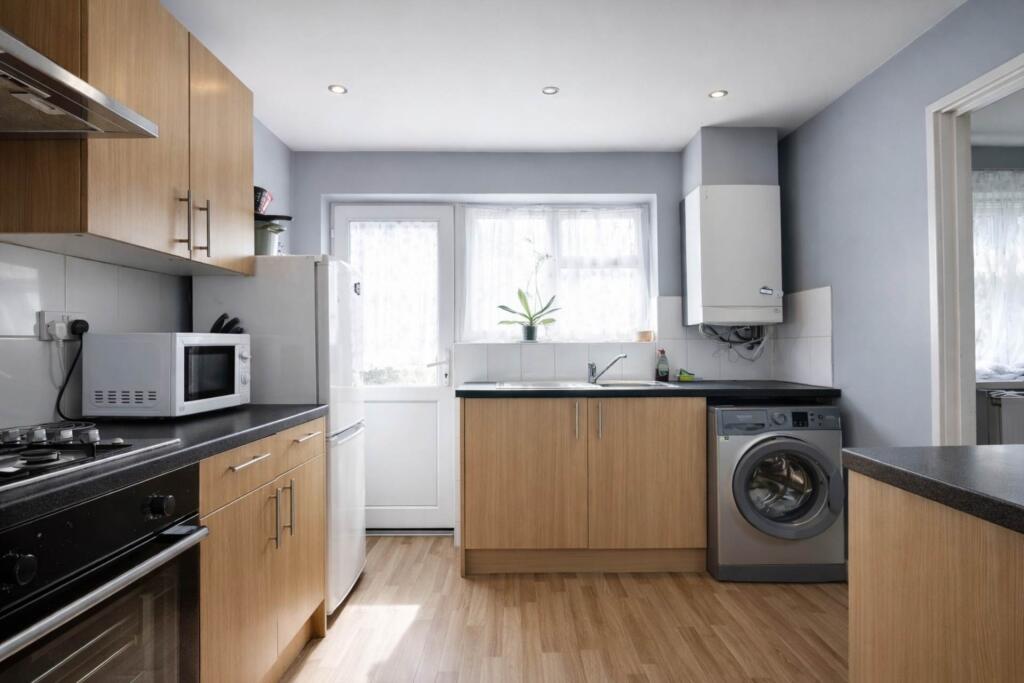 Additional image 2 of Ash Drive, Hatfield