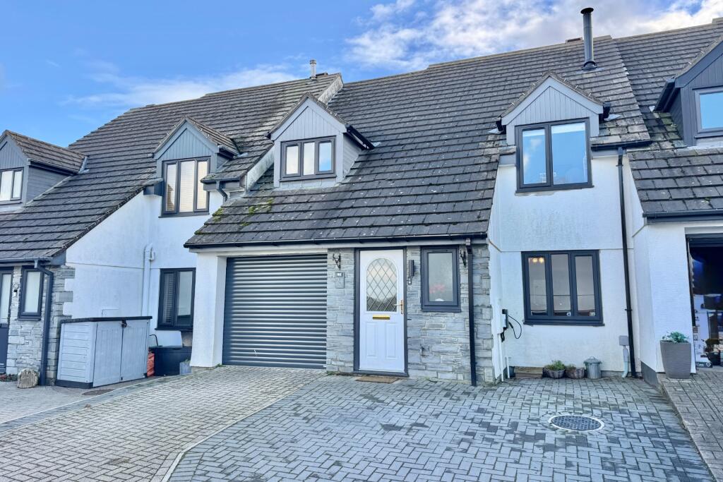 4-bed house on 24, Raleigh Close, Padstow, PL28, £480,000