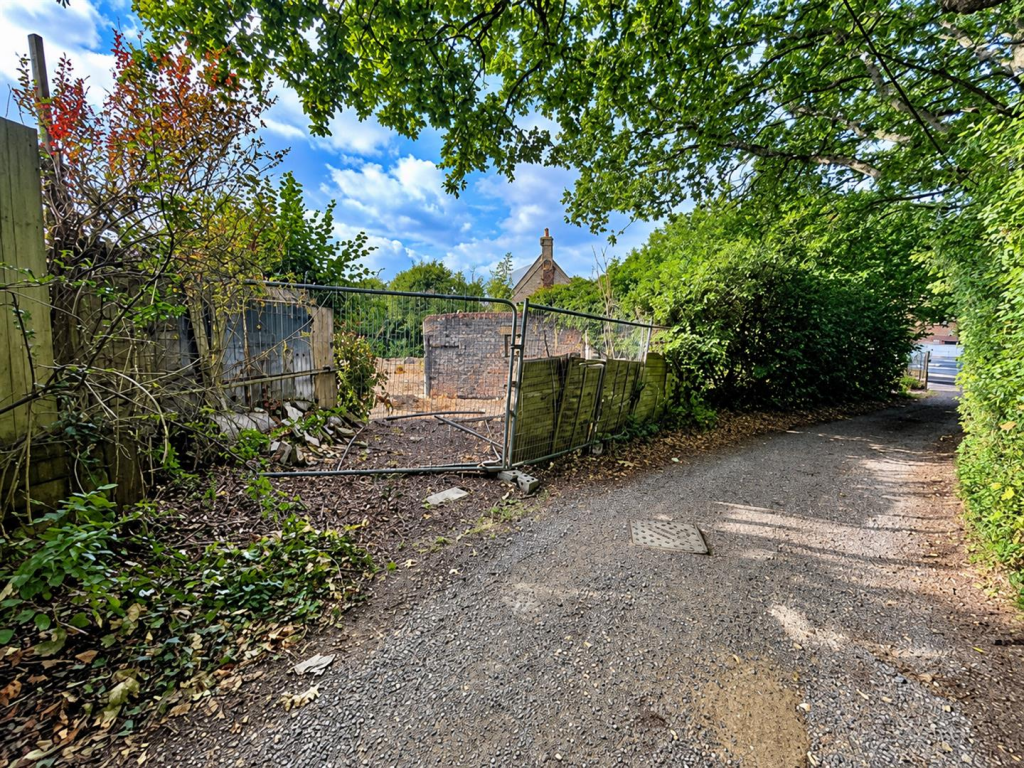 Brook Lane, Corfe Mullen, Wimborne - View 4