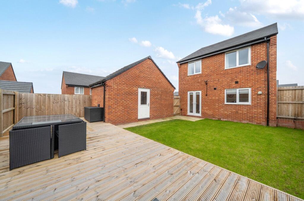 Watt Drive, East Hollinsfield, Middleton, Manchester, M24 photo 2