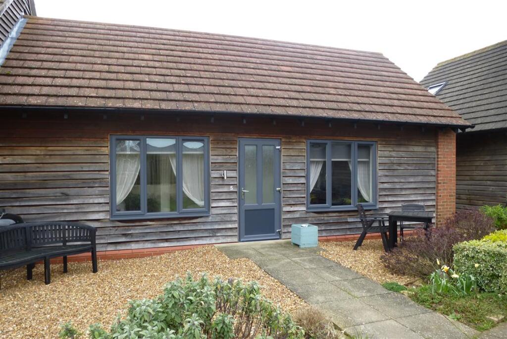 Main image of property: Thrupp Wharf, Cosgrove, MILTON KEYNES