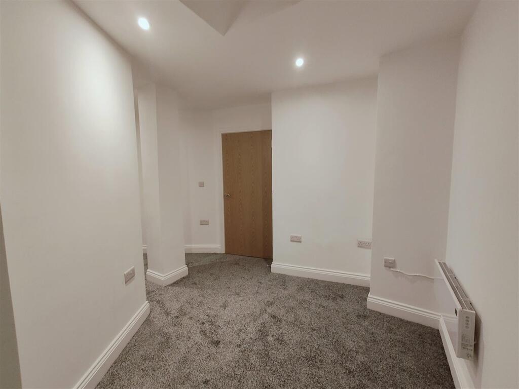 Additional image 9 of 63 Vicar Lane, Bradford