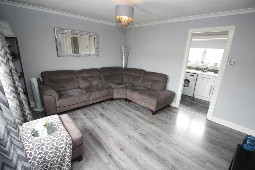 Apartment in Paisley - View 5