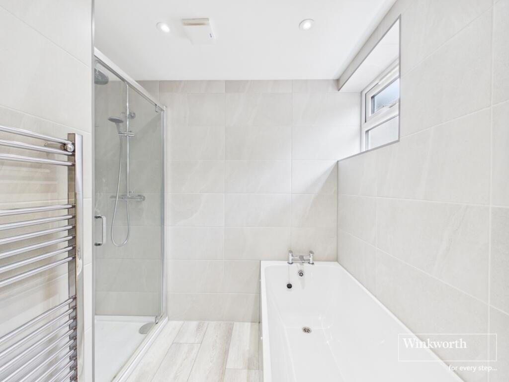 Apartment in London, London Borough of Harrow - View 5