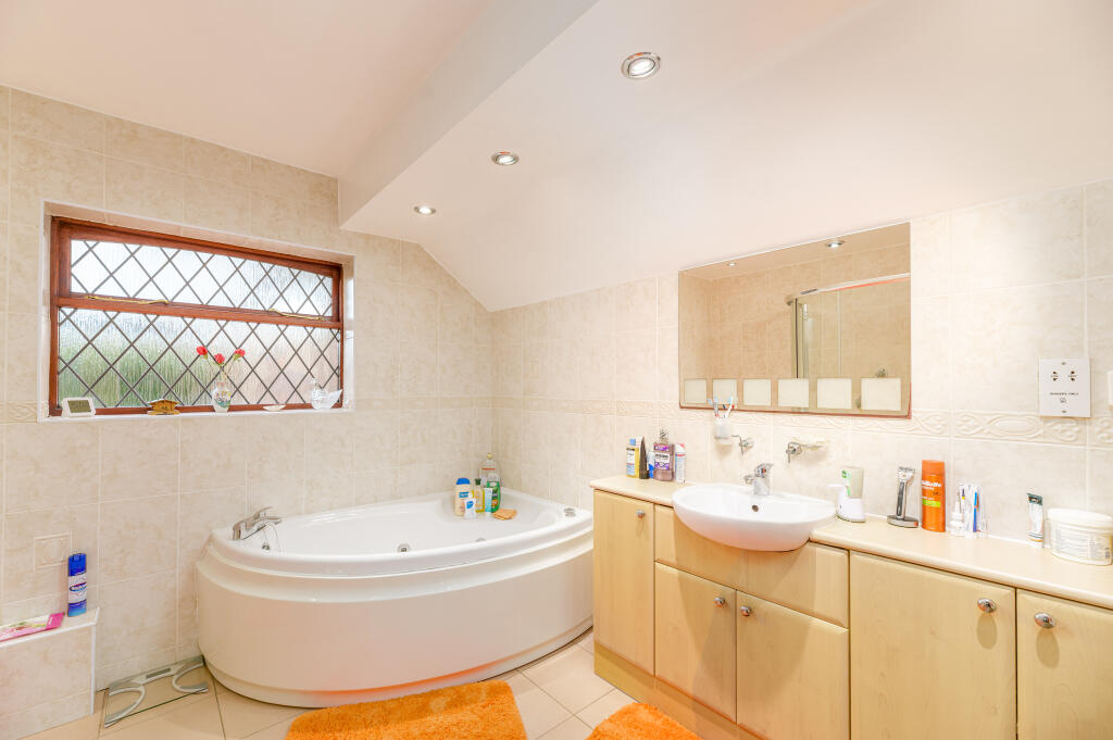 Additional image 25 of Cottesmore Close, West Bromwich, B71