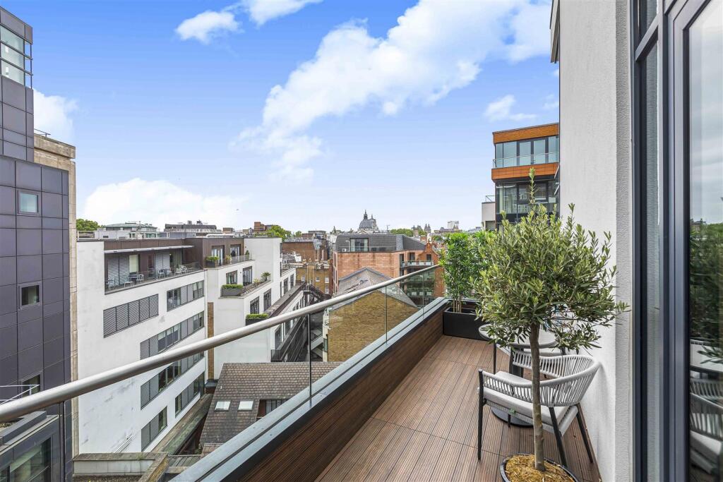 Trevor Square, Knightsbridge, SW7 photo 4