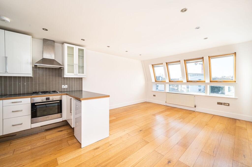 Apartment in London - View 2