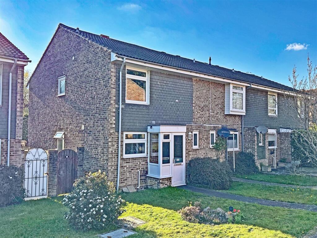 Main image of property: Sparrowsmead, Redhill