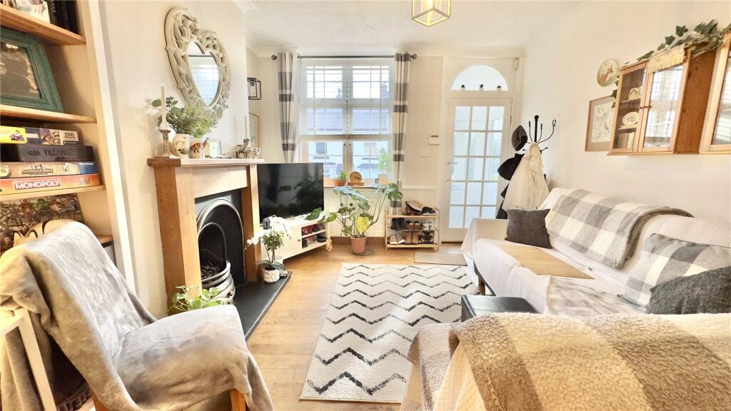 House in Wirral, Liverpool City Region - View 5