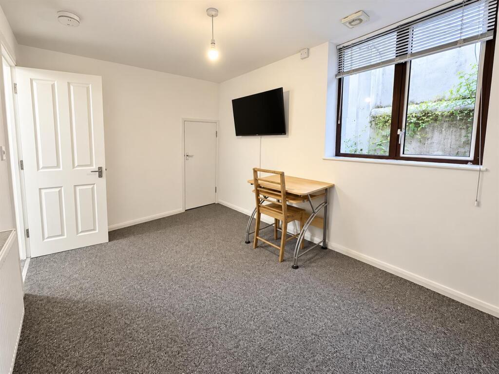 4 bedroom house for rent