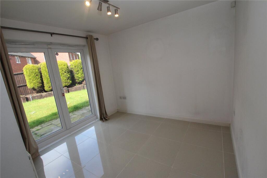 Silver Birch Close, Lostock, Bolton, Greater Manchester, BL6 photo 5