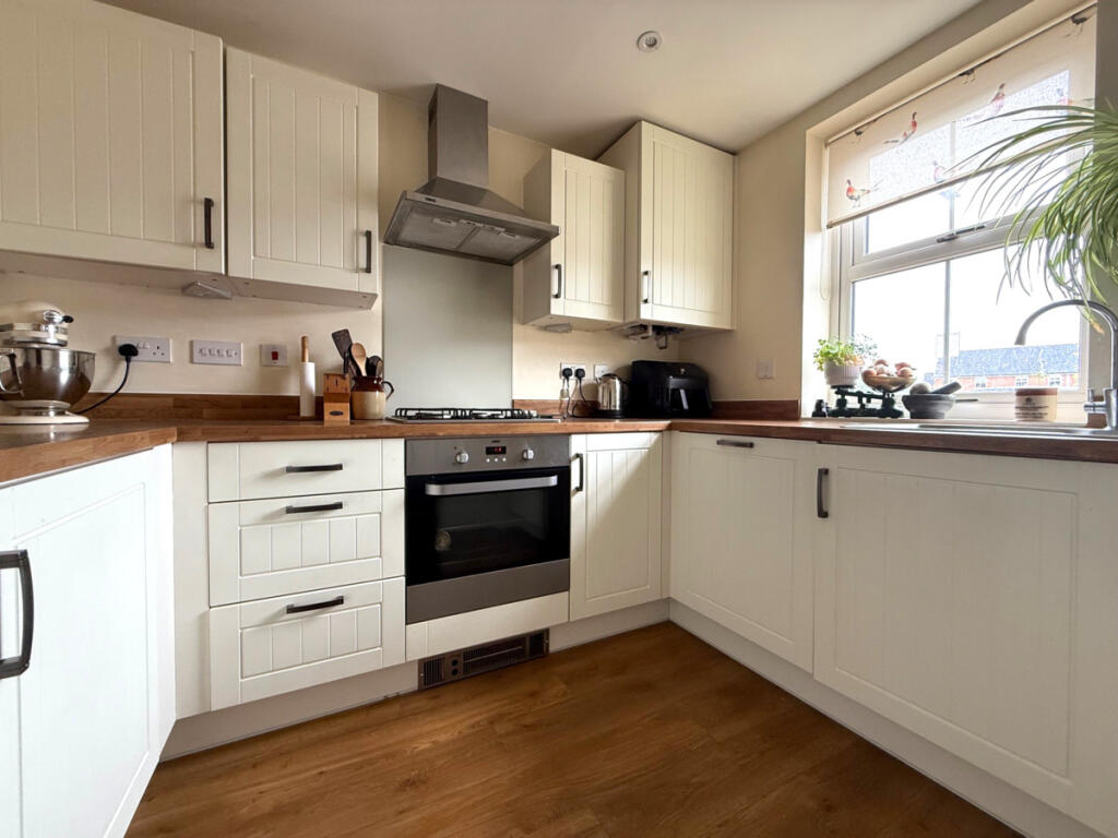 Grender Way, Chichester, PO20 photo 4