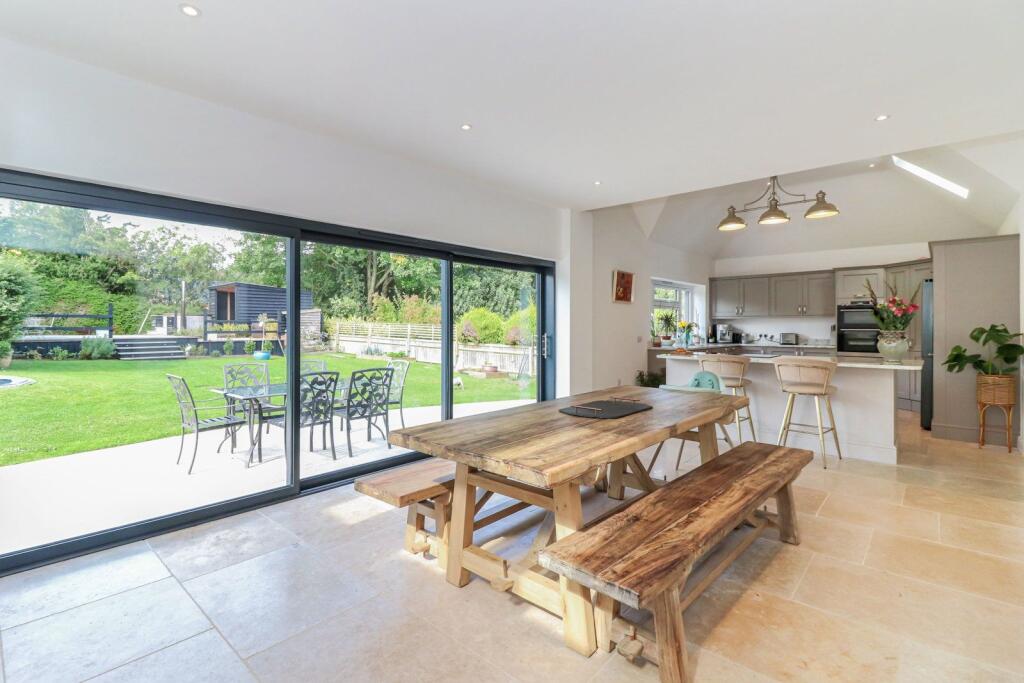 House in Hambleden, Buckinghamshire - View 4