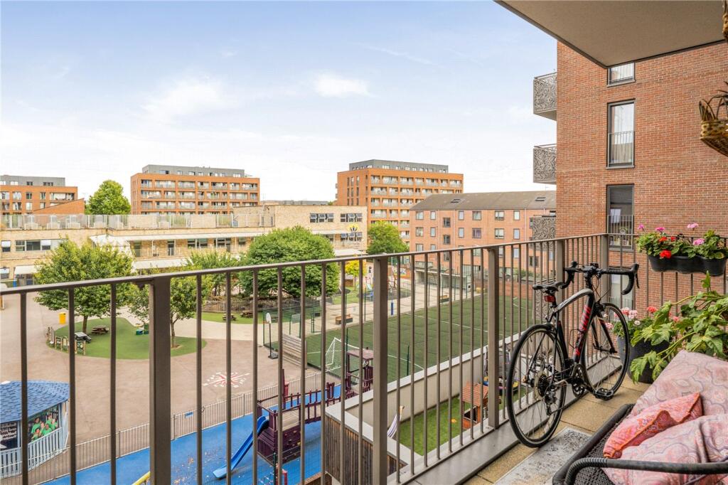 Apartment in London - View 5