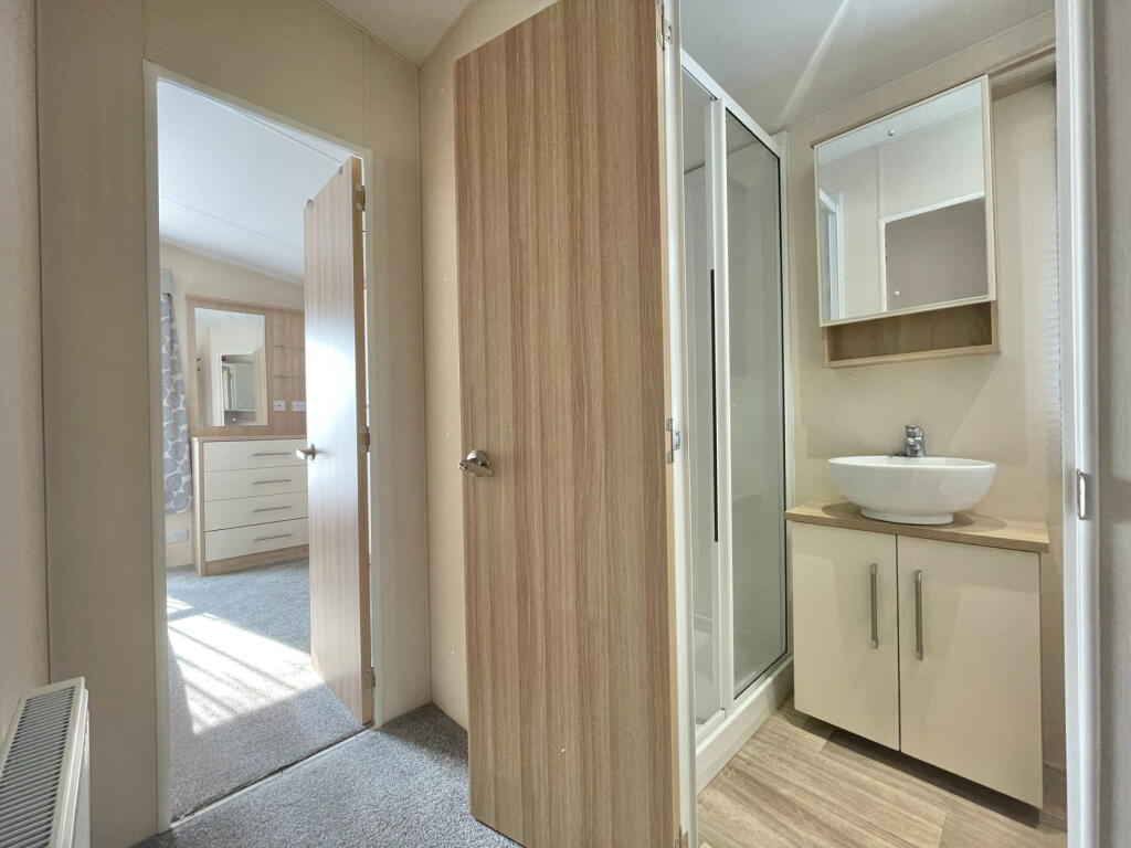 House in Peterborough - View 4