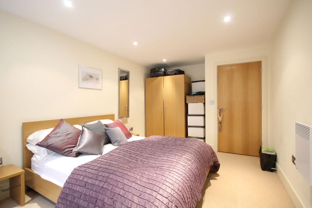 Apartment in London - View 5