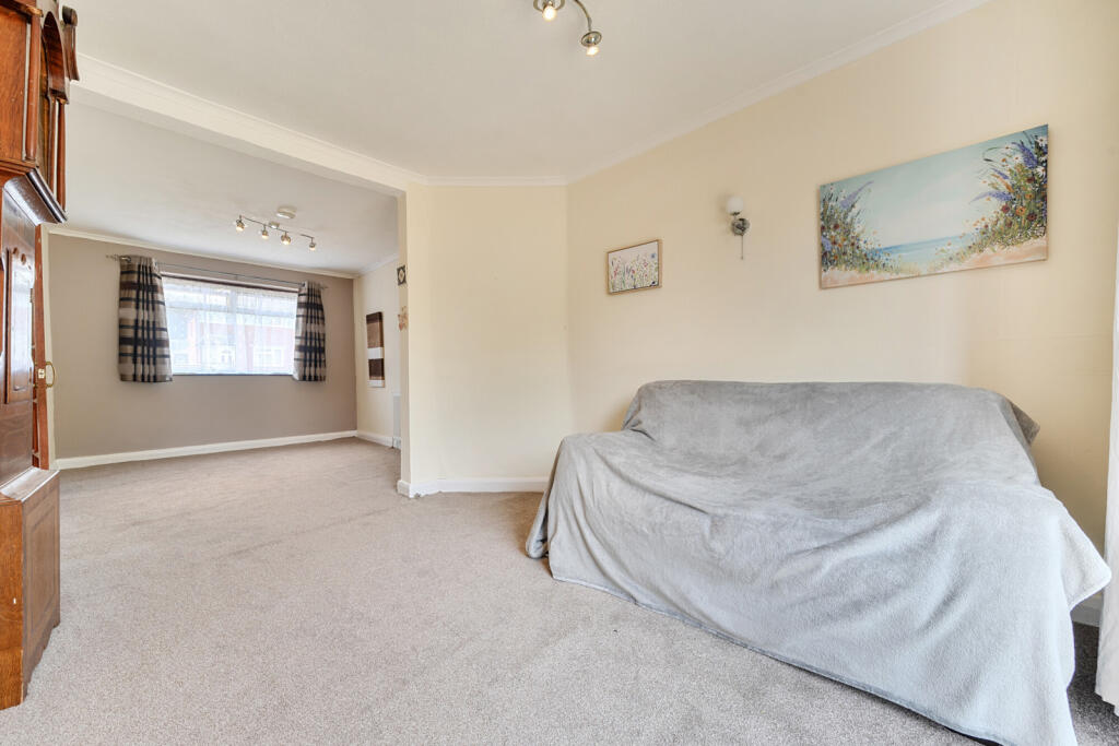 House in Strood, Salters Cross - View 2