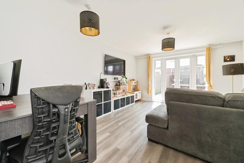 House in Winchester, Colden Common - View 5