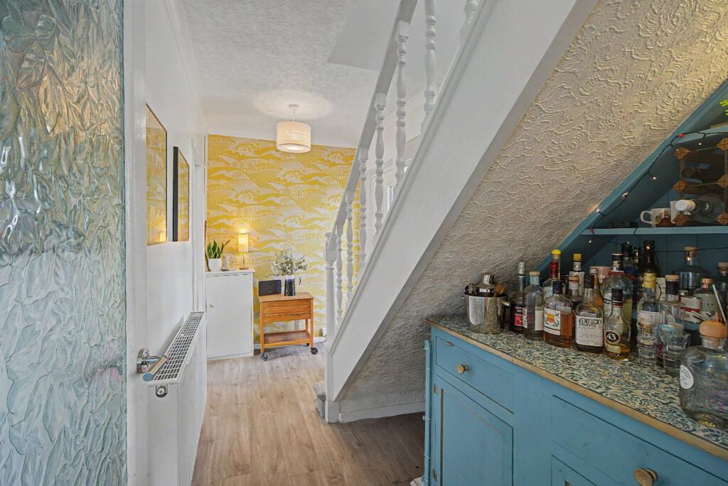 Burns Hill, Addingham, Ilkley - More