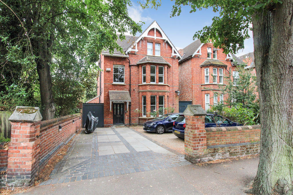 Main image of property: Lansdowne Road, Bedford MK40