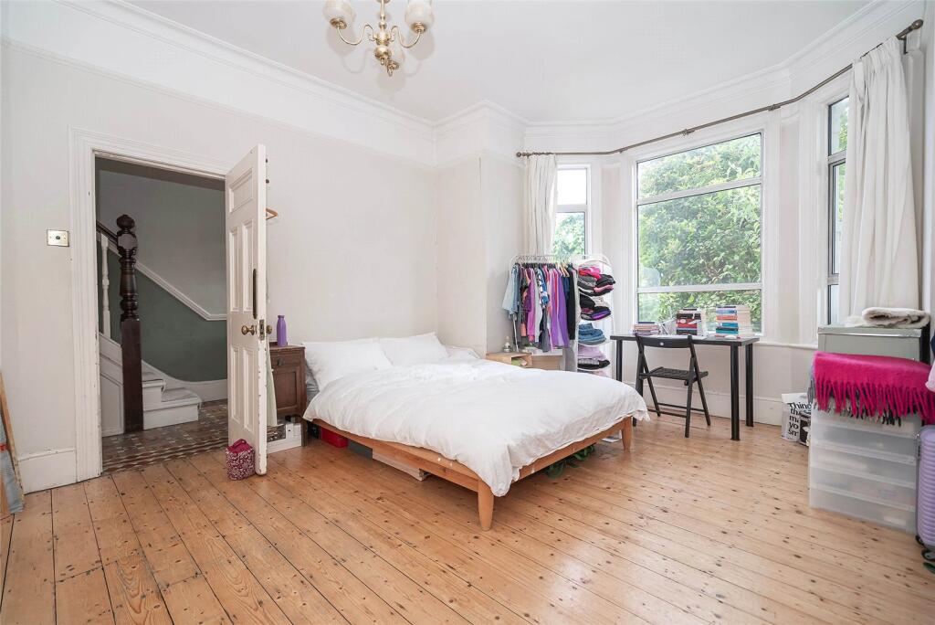 House in London, Bowes Park, New Southgate - View 4