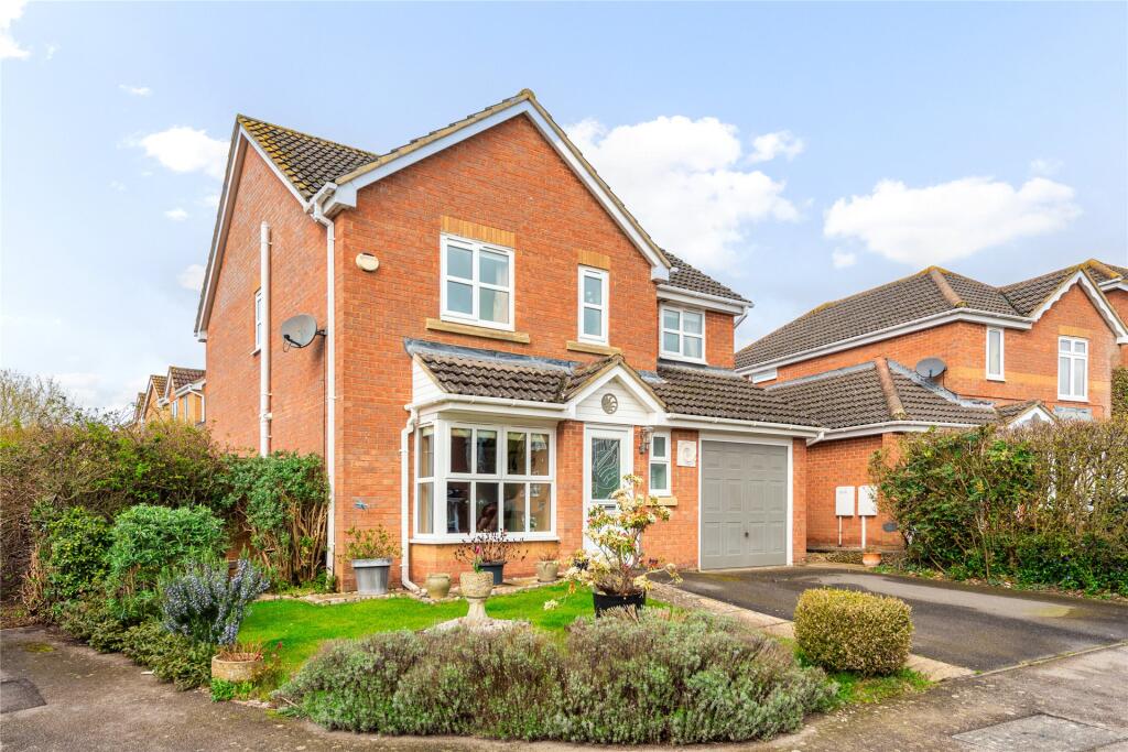 Main image of property: Kingshill Drive, Deanshanger, Milton Keynes, Northamptonshire, MK19