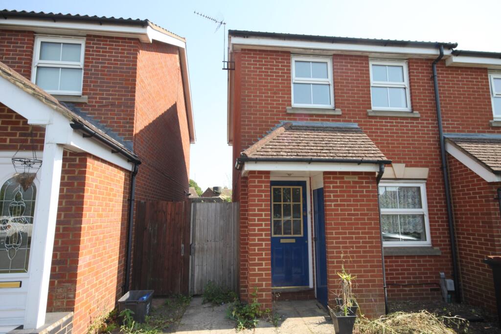 Main image of property: Villiers Close, Luton, LU4