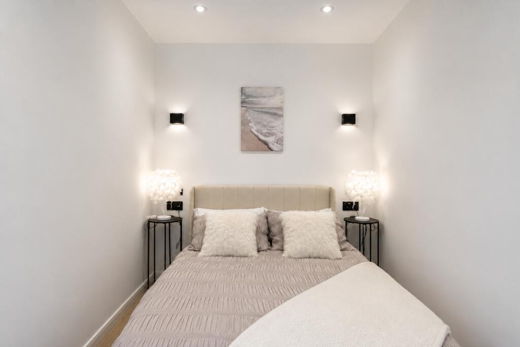 Apartment in London, Halfway Street, Longlands - View 4