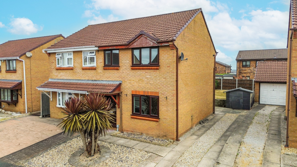 Main image of property: Barmouth Close, Connah's Quay, Deeside, Flintshire, CH5 4UD
