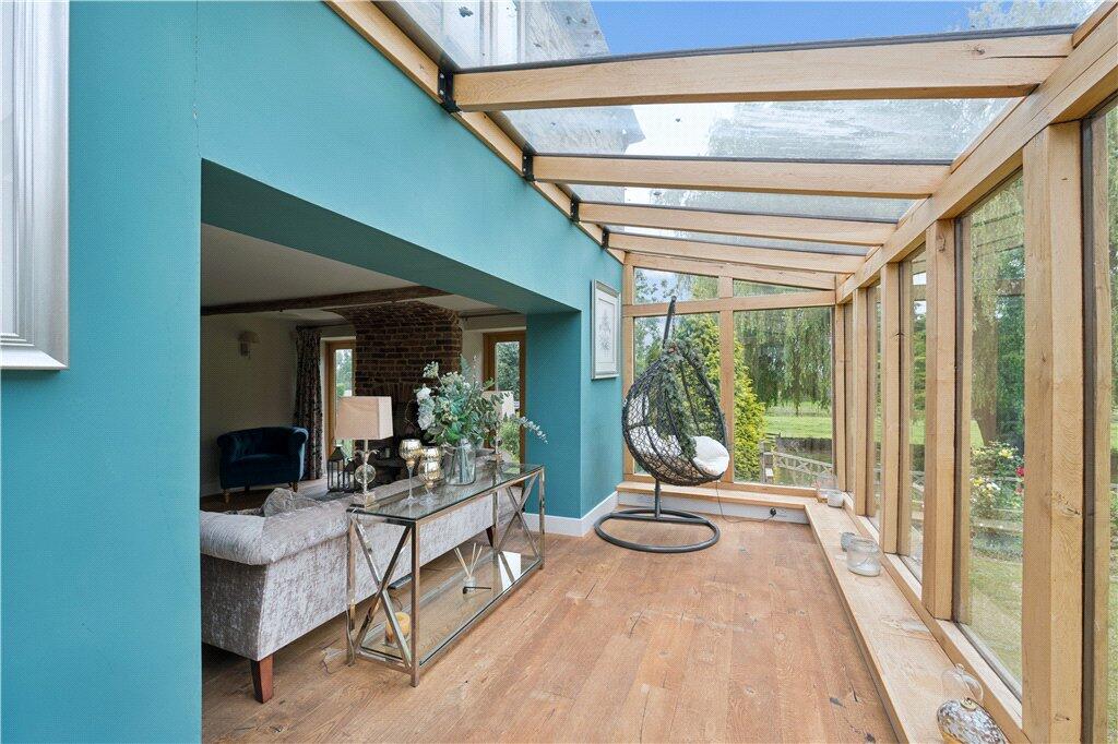 House in Wakefield, Birkin - View 5