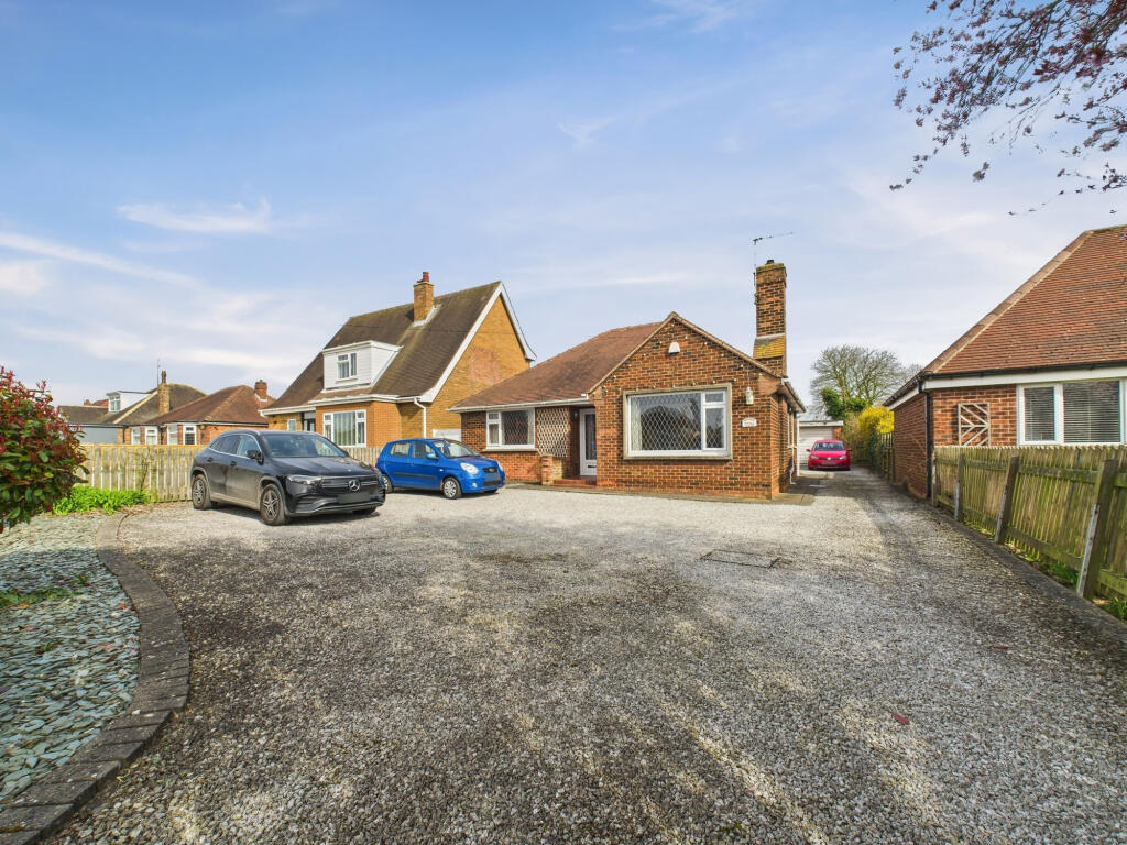 3-bed house on Holmes Lane,  Bilton, HU11, £340,000