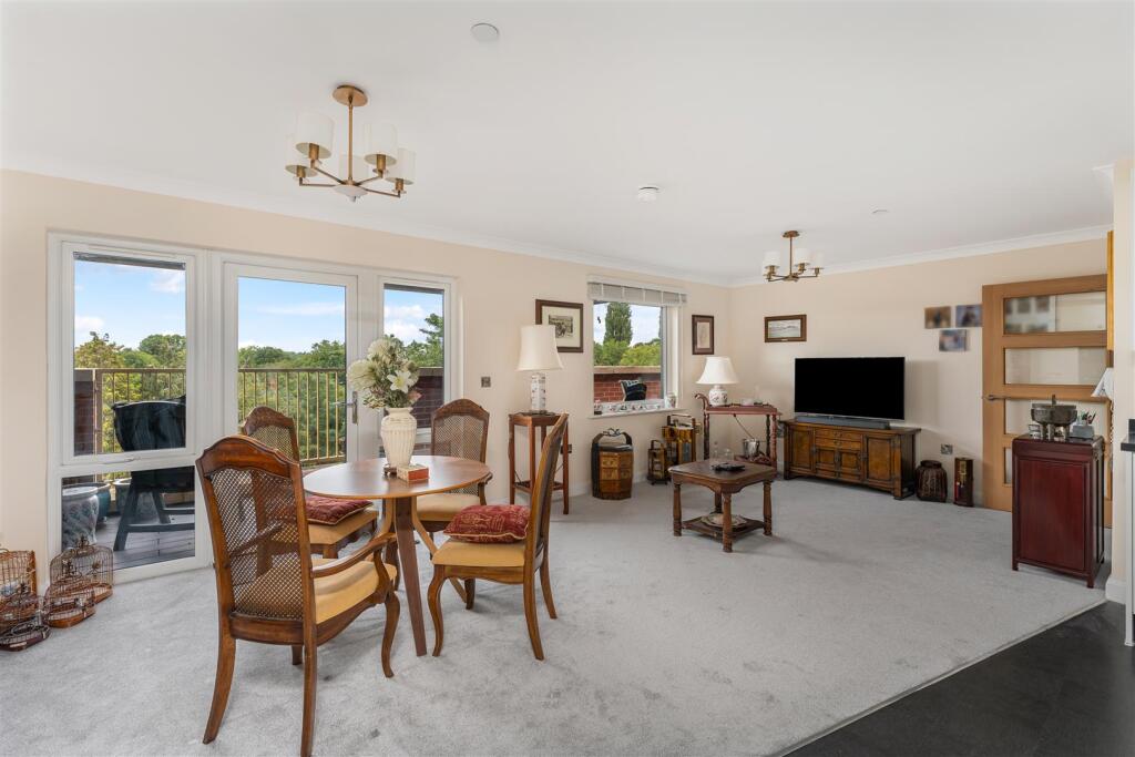 Apartment in Oxford - View 5