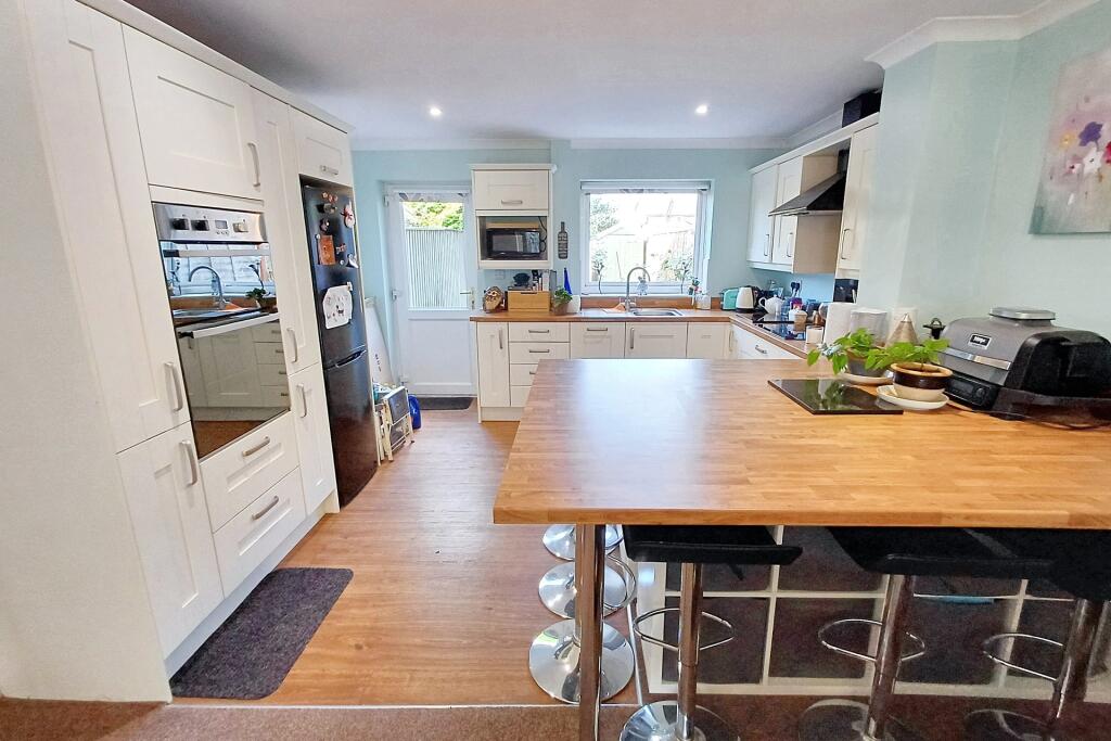 Verwood photo 5
