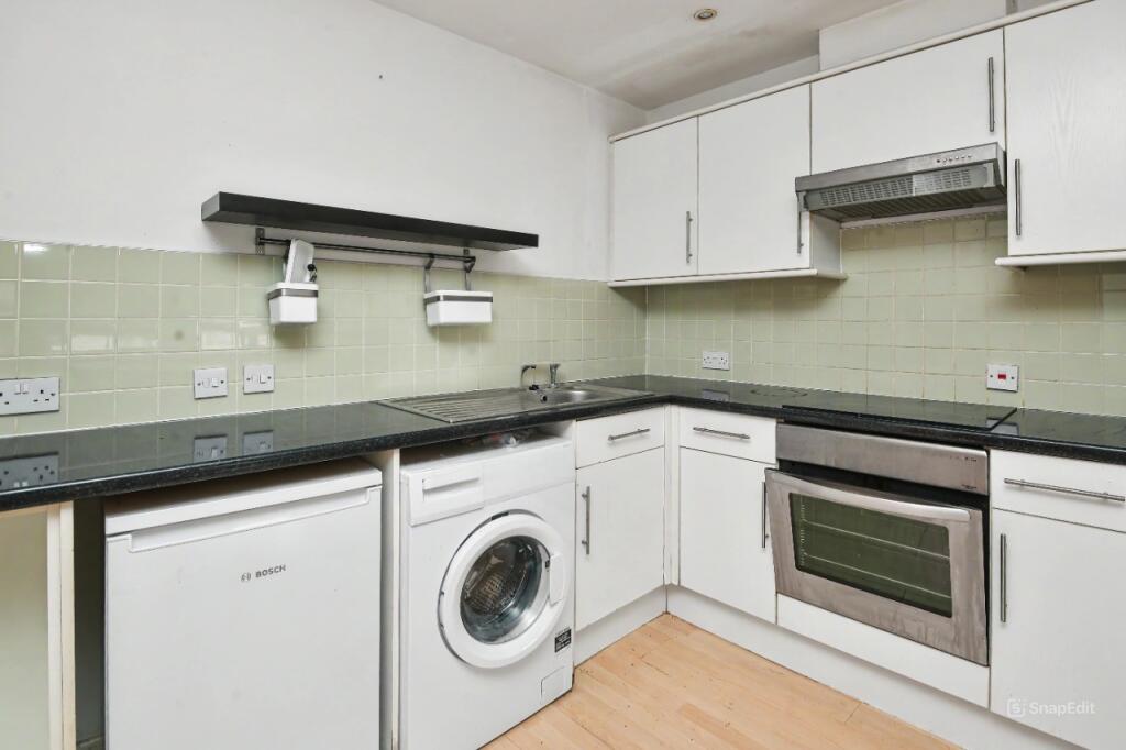 Apartment in Nottingham, Rainbow Quarter, St Ann's - View 2
