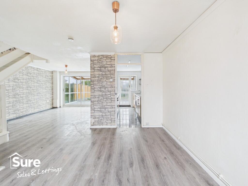 Main image of property: Dickens Court, Hemel Hempstead, Hertfordshire, HP2 7NN