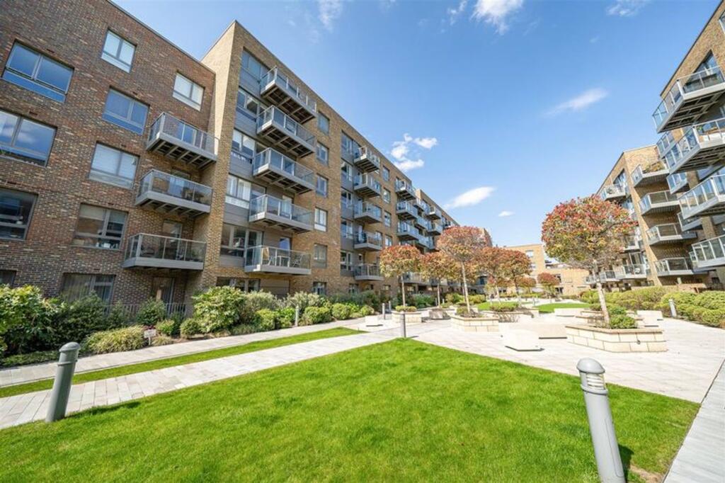 Main image of property: Purser Court, Smithfield Square, N8