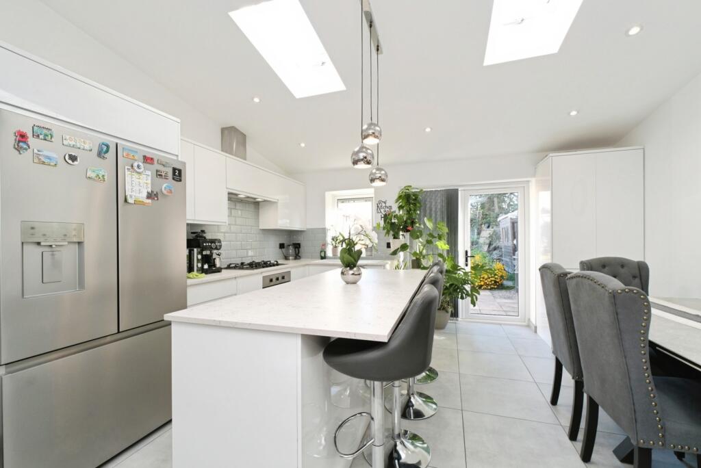 House in Nottingham, Chilwell - More