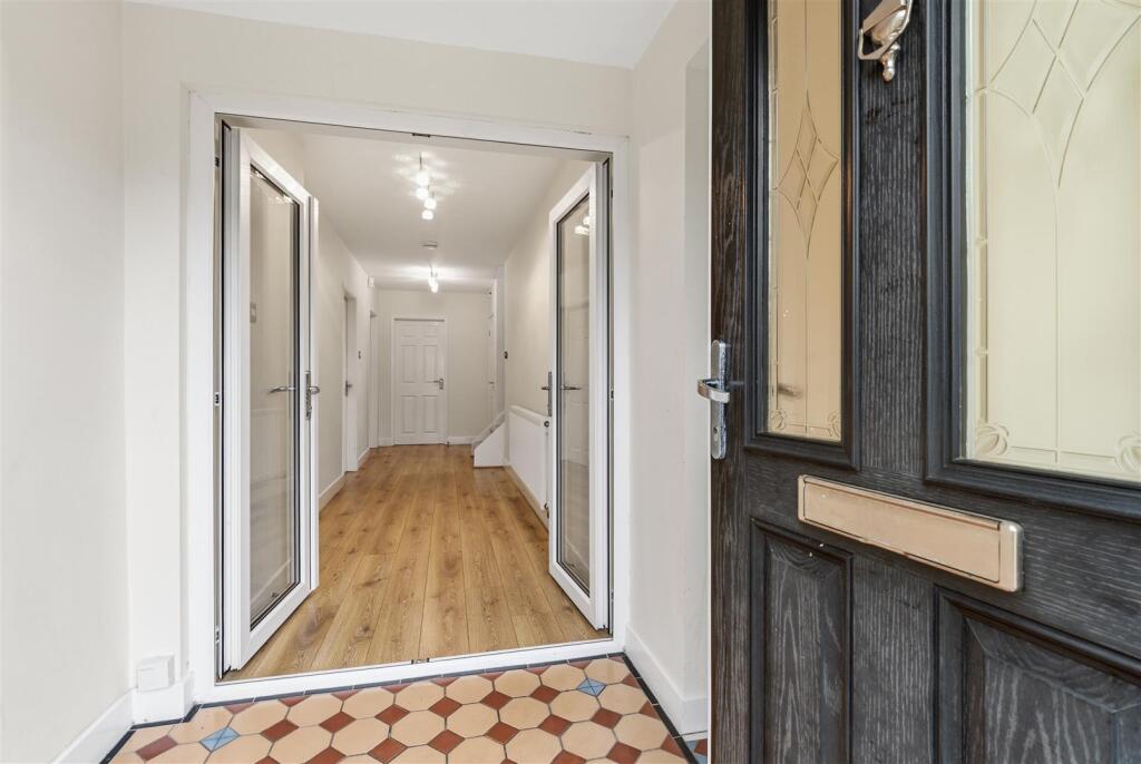 House in Sutton Coldfield, Maney - View 3