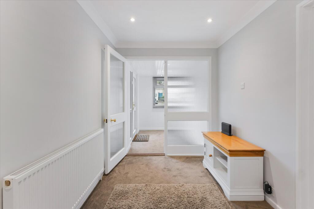 Hartley Close, Charlton Kings, Cheltenham, Gloucestershire, GL53 photo 4
