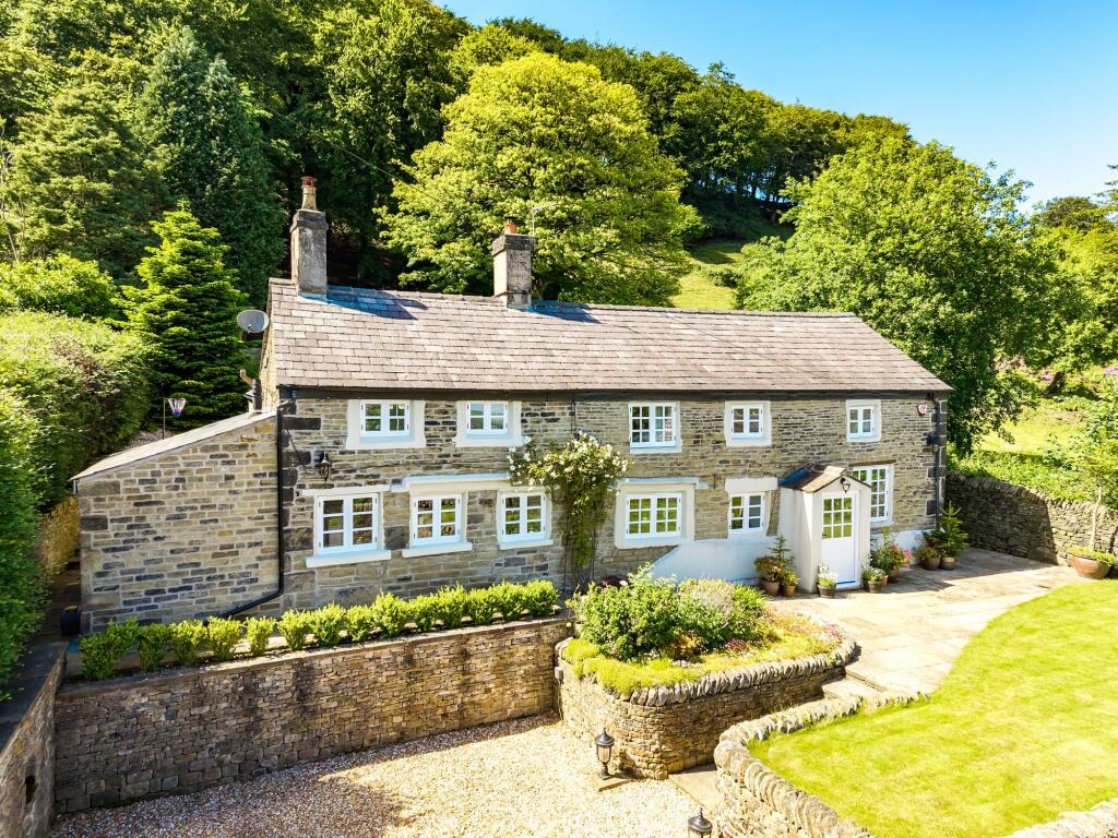 Cross Lane, Holcombe, BL8 photo 4