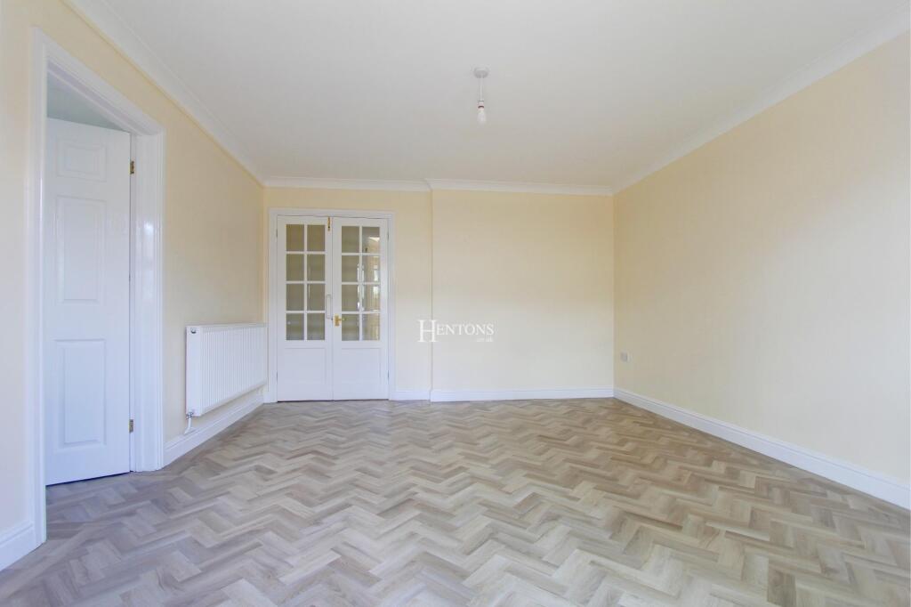 Victoria Mews, Heath, Cardiff - View 4