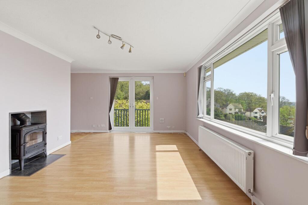 House in Weston-super-Mare, Cliftonville - More