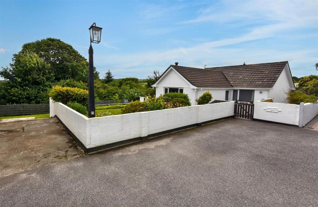 Main image of property: Higher Pennance, Lanner, Redruth