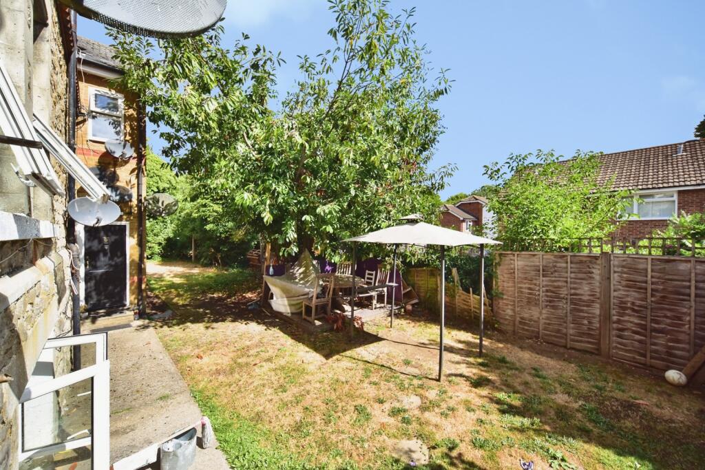 Apartment in Maidstone, Ringlestone - View 2