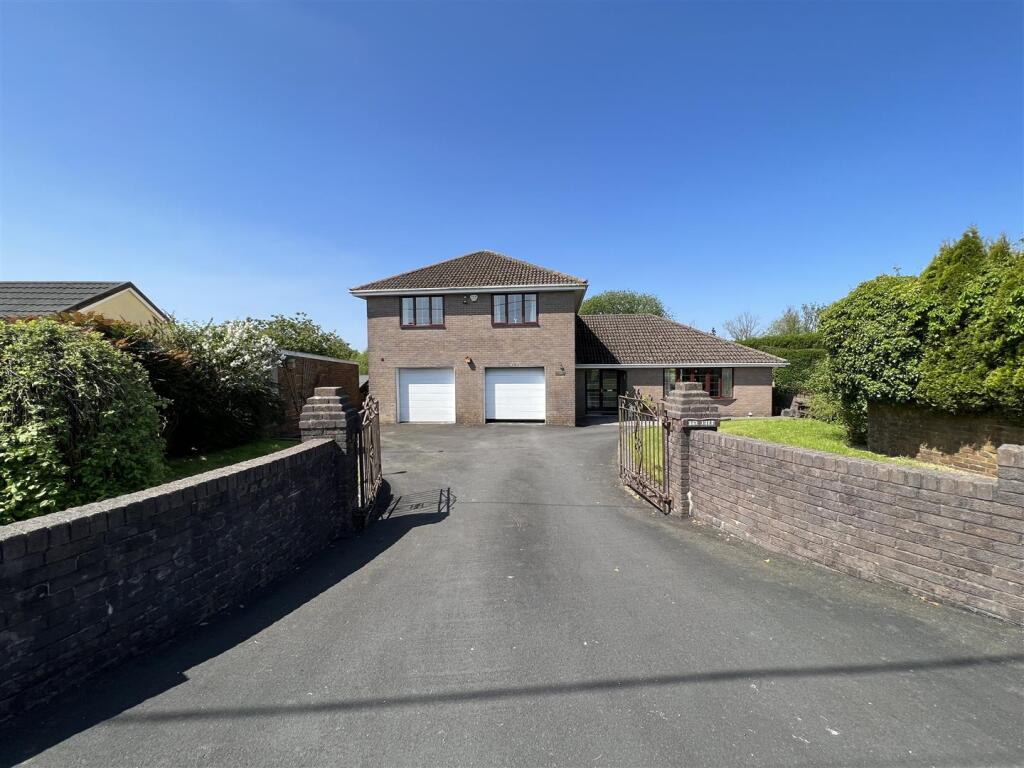 Main image of property: Onllwyn Road, Coelbren, Neath