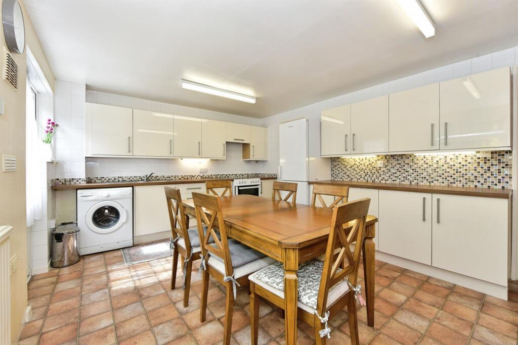 House in Sheffield, South Yorkshire - View 3