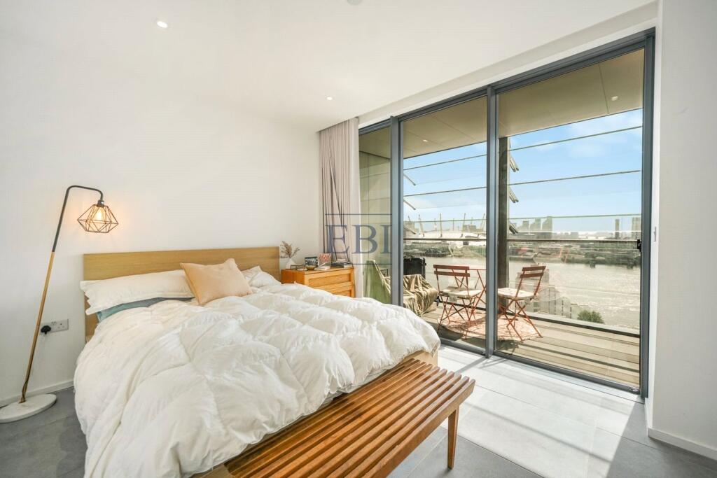 Apartment in London - View 5