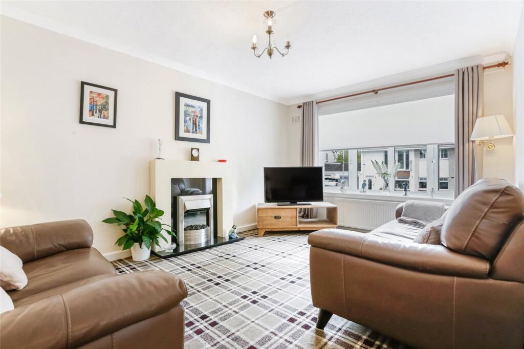 Afton Gardens, Blantyre, Glasgow, South Lanarkshire, G72 photo 3